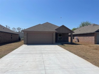 210 E Beech St, Lexington, OK 73051