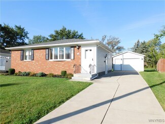 66 Morris Cir, Depew, NY 14043