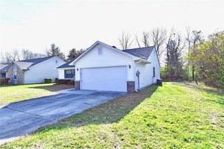 957 Country Ln, Indianapolis, IN 46217