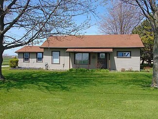 21485 W State Route 579, Curtice, OH 43412