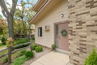 304 Sheffield Rd Unit 2, Waukesha, WI 53186
