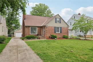 19558 Laurel Ave, Rocky River, OH 44116