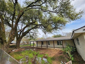 5540 Navaho Trail, Alexandria, LA 71301