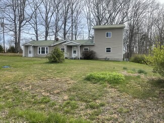 1808 Grays Bend Rd, Centerville, TN 37033