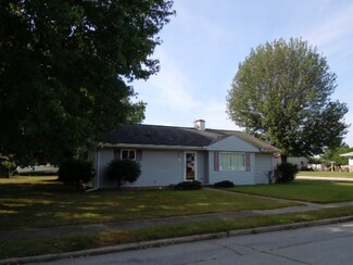 411 Joy St, Ligonier, IN 46767