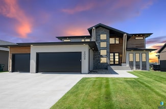 2009 S Firestone Ln, Sioux Falls, SD 57110