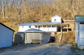 229 Dry Branch Dr, Charleston, WV 25306