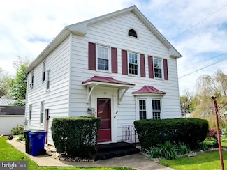 562 Dunn Irvin Dr, Hagerstown, MD 21740