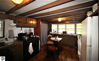 9636 2nd St, Interlochen, MI 49643