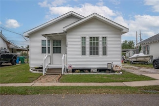 463 Saint Charles St, Norco, LA 70079