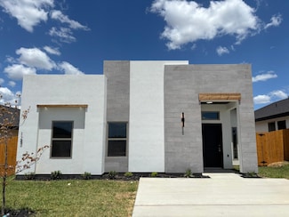 125 Faith Dr, Laredo, TX 78045