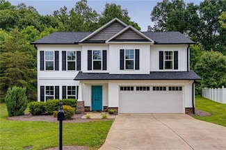 6436 Beaver Pond Ct, Pfafftown, NC 27040