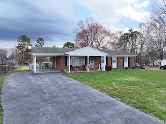 389 Ridgecrest Dr, Danville, VA 24540