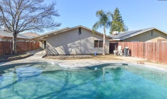 2754 N Knoll Ave, Fresno, CA 93722