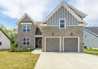 8898 Silver Maple Dr, Ooltewah, TN 37363