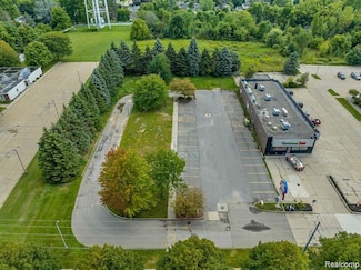 8541 Miller Rd, Swartz Creek, MI 48473