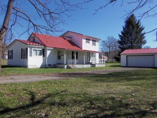 309 5th St, Rupert, WV 25984