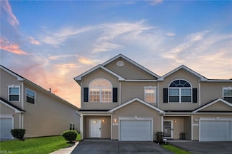 209 Astra Ln, Chesapeake, VA 23325