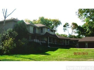 4895 Broadmoor Dr, Maple Plain, MN 55359