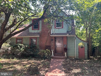 5932 Langston Blvd, Arlington, VA 22207