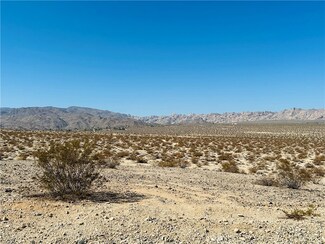 4 Canyon Rd, Twentynine Palms, CA 92277