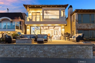 310 E Oceanfront, Newport Beach, CA 92661