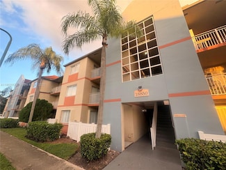 18850 NW 57th Ave Unit 306, Hialeah, FL 33015