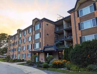 1117 S Old Wilke Rd Unit 206, Arlington Heights, IL 60005