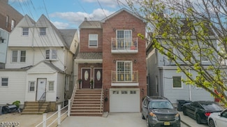 82 N 9th St, Newark, NJ 07107