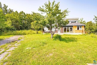 40 Nelson Dr, Silver Bay, MN 55614