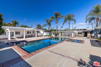 5510 Wilbur Ave, Tarzana, CA 91356
