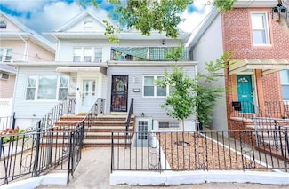 2040 W 7th St, Brooklyn, NY 11223