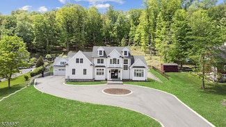 150 Mountain Ave, Pompton Plains, NJ 07444