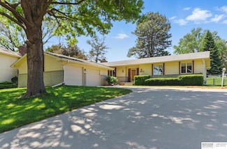 6312 S 72nd Ave, Omaha, NE 68127