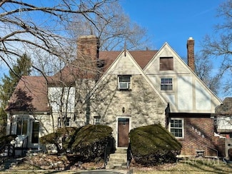 1138 Cheyenne Dr, Cincinnati, OH 45216