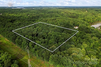 10717 Wildlife Rd, Charlotte, NC 28278