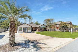 1609 Sumatra Ln, Gulf Breeze, FL 32563