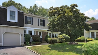 54 Dexter Dr N, Basking Ridge, NJ 07920