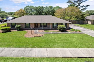 6545 Fennwood Dr, Zachary, LA 70791