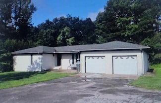 2504 Mockingbird Ln, Paragould, AR 72450