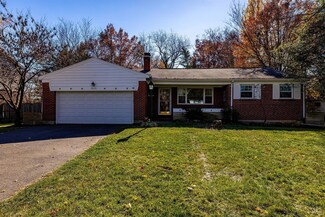 7825 Pfeiffer Rd, Montgomery, OH 45242