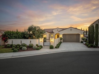 1410 N Redington Ave, Clovis, CA 93619