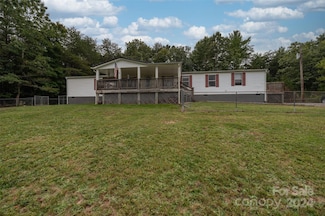 3410 Yang Her Rd, Morganton, NC 28655