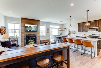 8061 Evergreen Ln N, Maple Grove, MN 55369