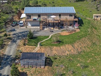 5067 Azalea Glen Rd, Glendale, OR 97442