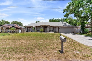 818 N Fairbanks Dr, Deltona, FL 32725