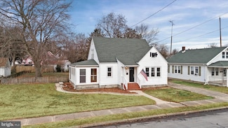 205 Delaware Ave, Harrington, DE 19952