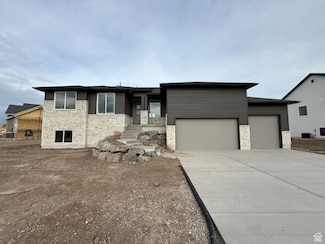 2777 N Buckskin Dr Unit 211, Plain City, UT 84404