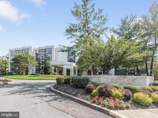 4001 Old Court Rd Unit 204, Pikesville, MD 21208