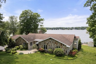 41 Plymouth Blvd, Westport, MA 02790